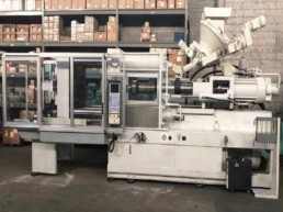MÁQUINA INJETORA MARCA KRAUSS MAFFEI MOD. KM420/2700C2