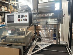 EMBALADORA / SELADORA SHRINK AUTOMÁTICA SUNNYVALE LA 460L + FORNO DE ENCOLHIMENTO